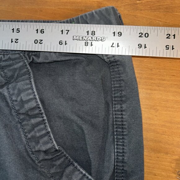 Boston Trader Mens Size XL Cargo Shorts Utility Pockets Gray Green 100% Cotton - Picture 6 of 8